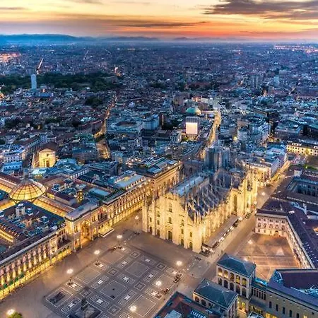 Apartamento Navigli - Downtown - Duomo Spacious Two Bedroom - Close To Metro - Ac - Wi-fi *