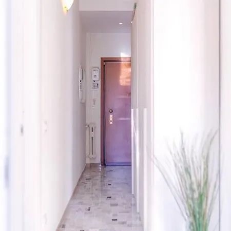 Navigli - Downtown - Duomo Spacious Two Bedroom - Close To Metro - Ac - Wi-fi * Milán