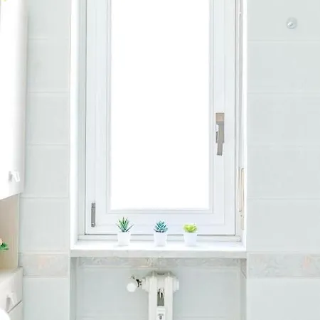 Navigli - Downtown - Duomo Spacious Two Bedroom - Close To Metro - Ac - Wi-fi * Milán