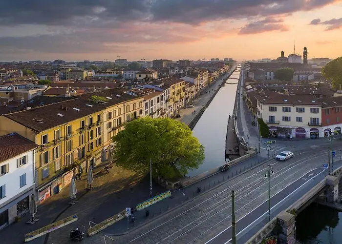 Navigli - Downtown - Duomo Spacious Two Bedroom - Close To Metro - Ac - Wi-fi Lejlighed